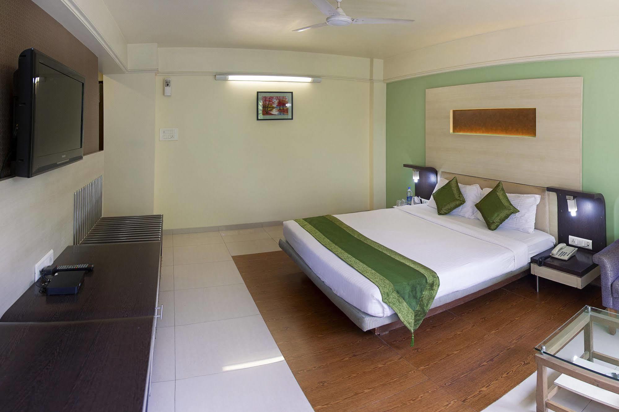 Treebo Archana Residency Thane Exterior photo